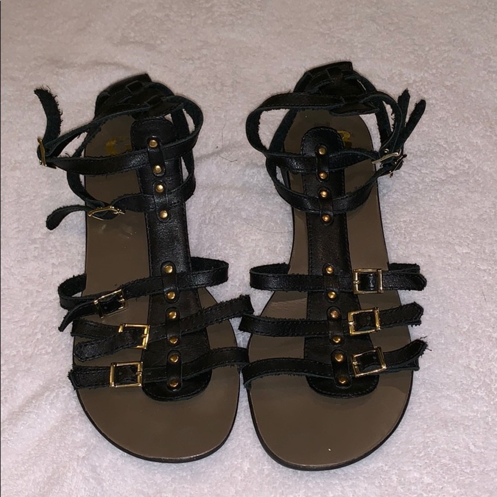 Gianni Bini black gladiator sandal size 6.5